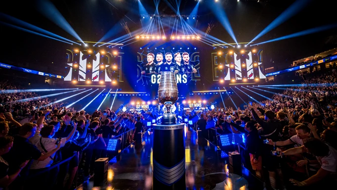 IEM Cologne trophy on stage with crowd