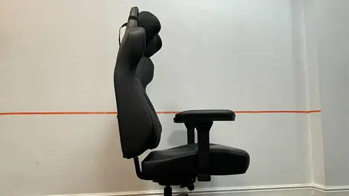 ThunderX3 chair in GGRecon office