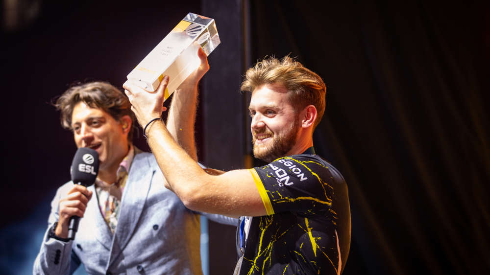 niko-iem-cologne-mvp.jpg