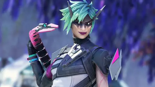 Alter smiling in Apex Legends