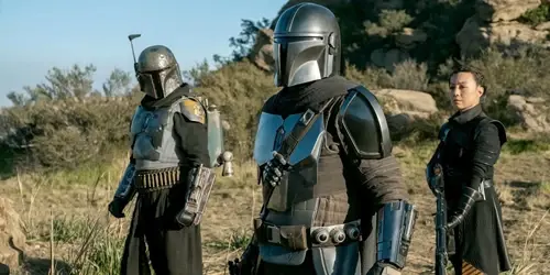 The Mandalorian, Boba Fett, and Fennec Shand in The Mandalorian