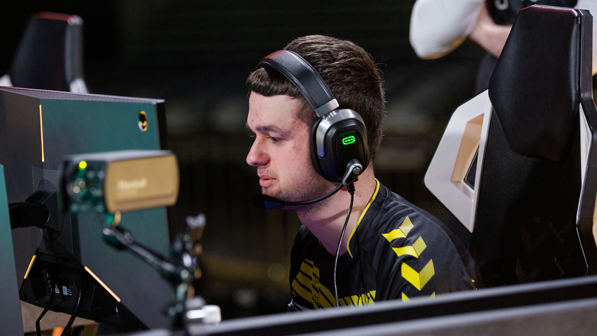 Alpha54 has become the captain of Team Vitality, leading zen and Radosin towards the 2023 World Championship