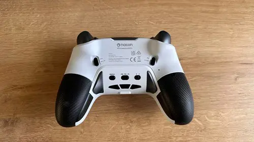 The rear of the Nacon pro revolution 5 controller