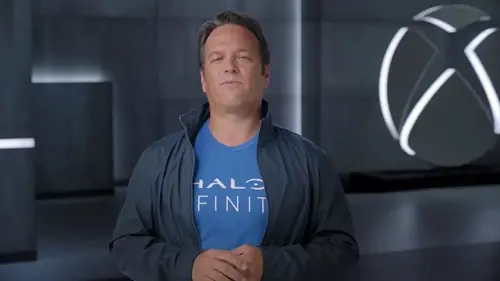 Phil Spencer presenting a press conference for Halo Infinite.