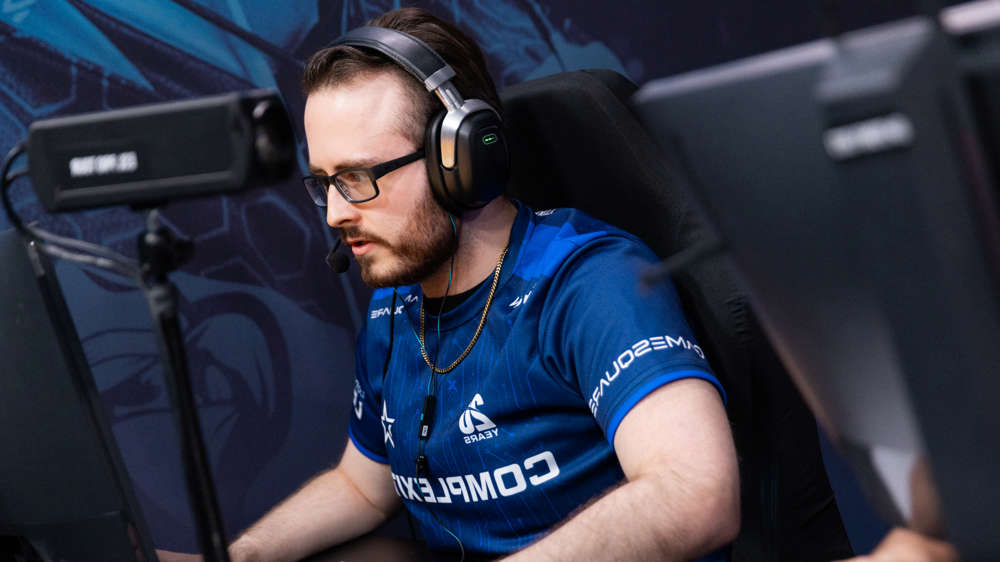 CS Pro carries his team to victory despite suffering from food poisoning